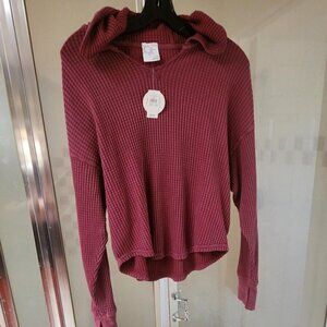OFFLINE by AERIE Women' Burgundy Thumbhole Hoodie Top Size M, NWT;  Bag Included